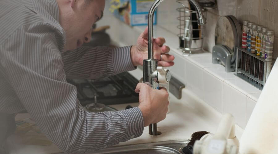 Local tankless water heater installation in Burbank, CA